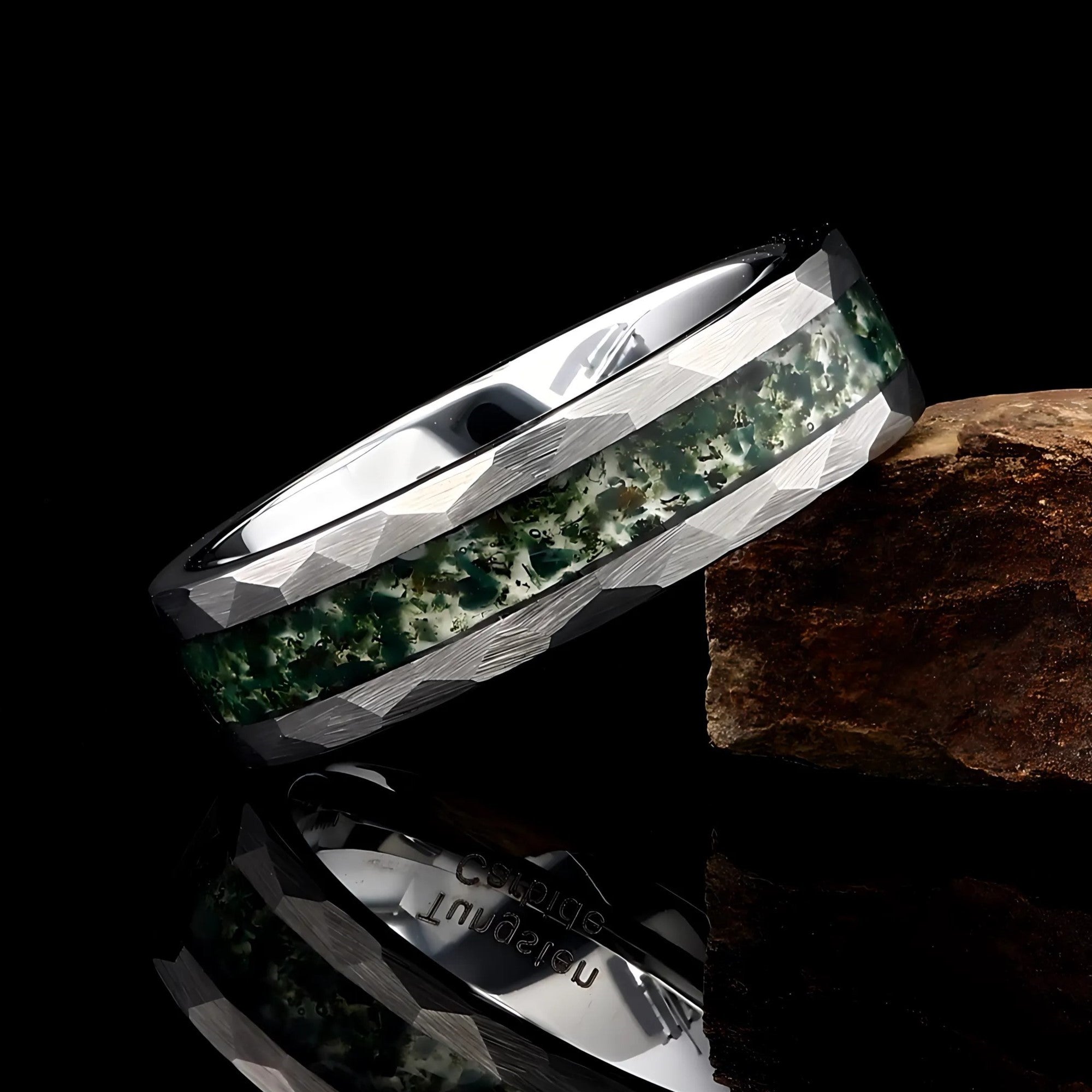 Moss Agate Hammered Silver Men's / Women's Tungsten Wedding Ring - 6mm Moss Agate Hammered Silver Men's / Women's Tungsten Wedding Ring - 6mm