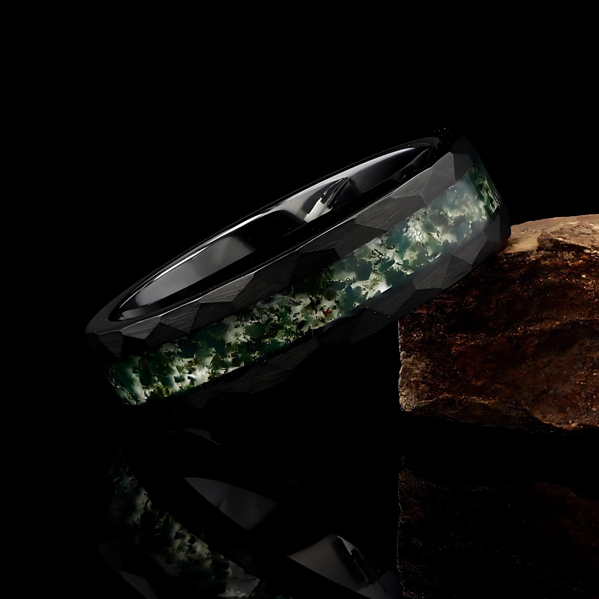 Moss Agate Hammered Black Men's / Women's Tungsten Wedding Ring - 6mm