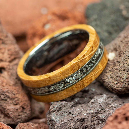 Unique_Wedding_ring_band_tungsten_carbide_meteoride_hammered_thor_resin_8MM_size_koa_4mm_manly_junction_bands_dinosaur_opal_meteorite_sandstone_galaxy_game_of_thrones_deer_antler_wood_gold_gunmetal_black_guitar_string_house_of_the_dragons_GOT_etsy_amazon_youtube_facebook_rings_gold_strip_mens_hand_shot_grip_box_antique_layout